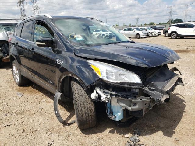Ford Escape tit (2015)