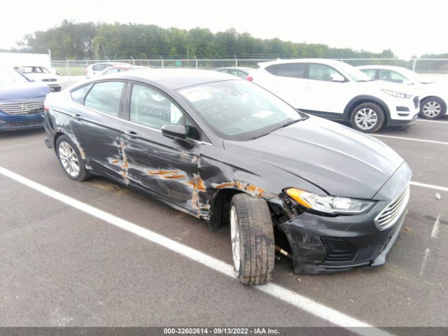Ford Fusion hybrid (2020)