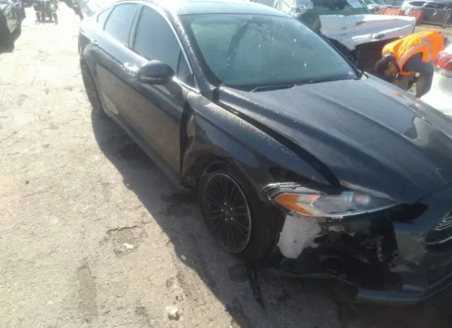 Ford Fusion (2016)