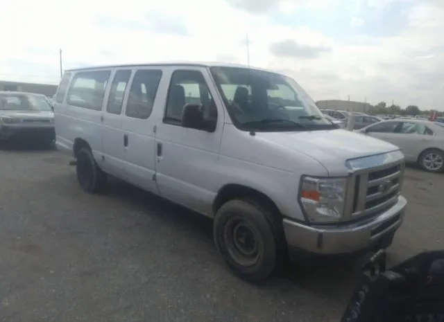 Ford Econoline wagon (2014)