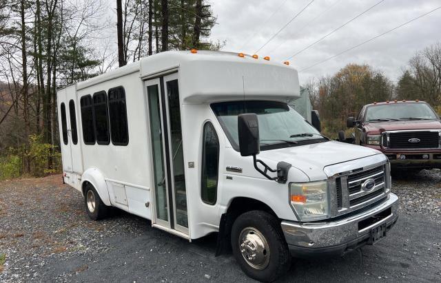 Ford Econoline (2010)
