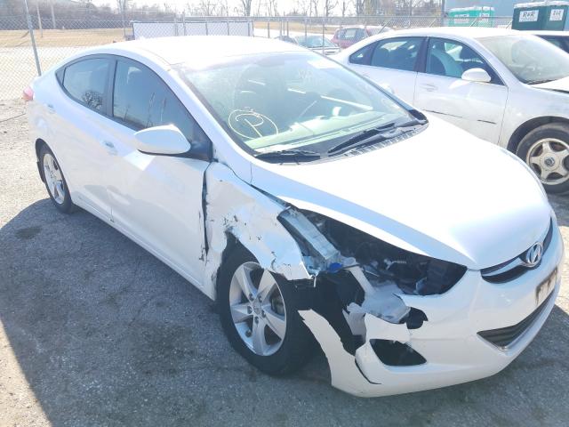 Hyundai Elantra gl (2013)