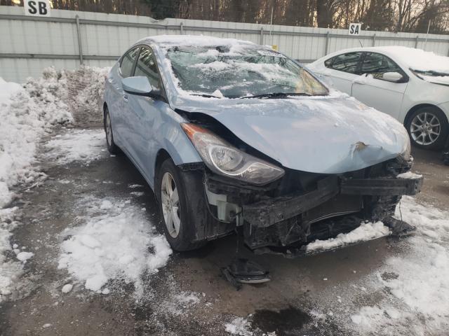 Hyundai Elantra gl (2013)