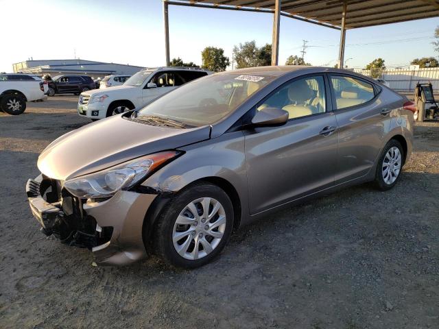 Hyundai Elantra gl (2012)