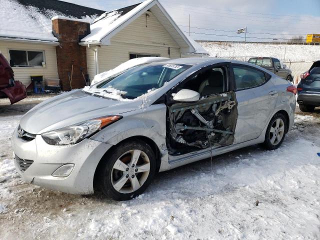 Hyundai Elantra gl (2013)