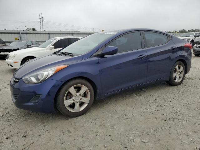 Hyundai Elantra gl (2013)