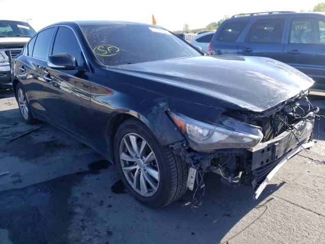 Infiniti Q50 base (2015)