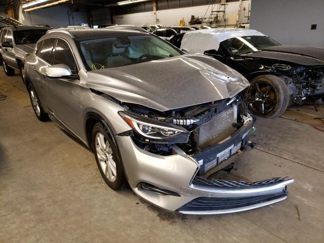 Infiniti Qx30 base (2017)