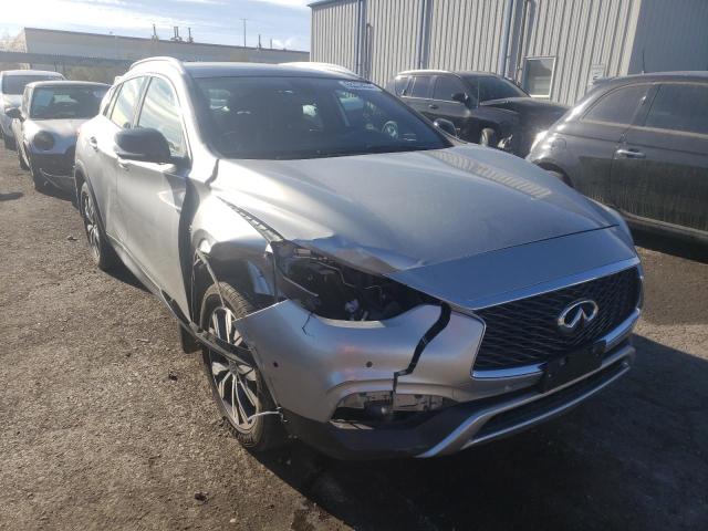 Infiniti Qx30 base (2018)