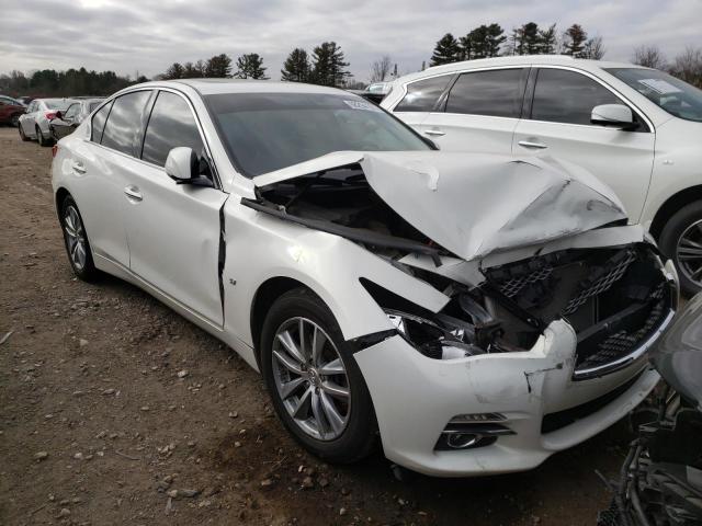Infiniti Q50 base (2015)