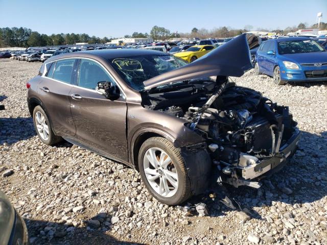 Infiniti Qx30 base (2017)