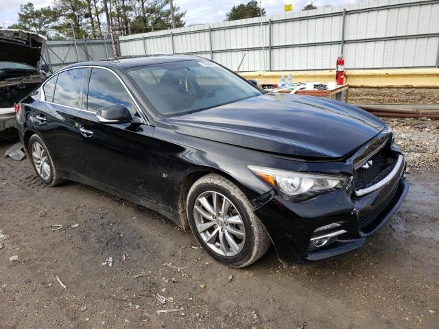 Infiniti Q50 base (2015)