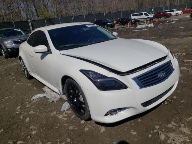 Infiniti Q60 base (2015)