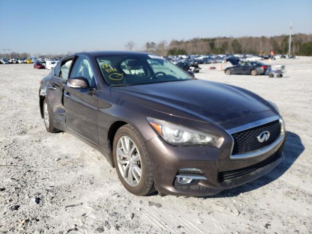 Infiniti Q50 base (2015)