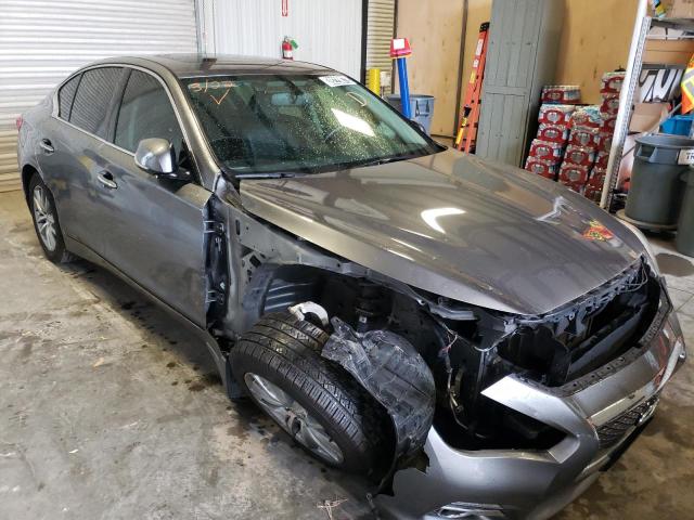 Infiniti Q50 base (2015)