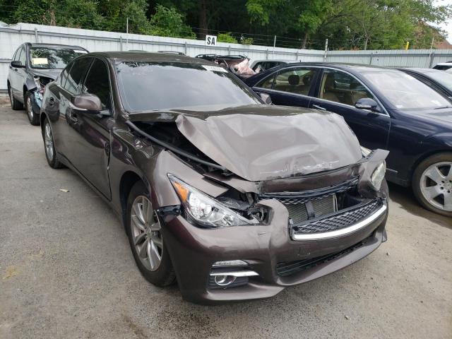 Infiniti Q50 base (2014)