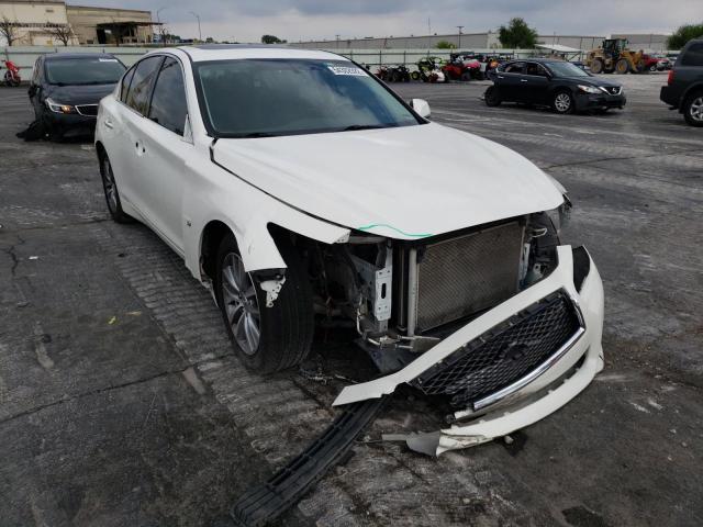 Infiniti Q50 base (2015)