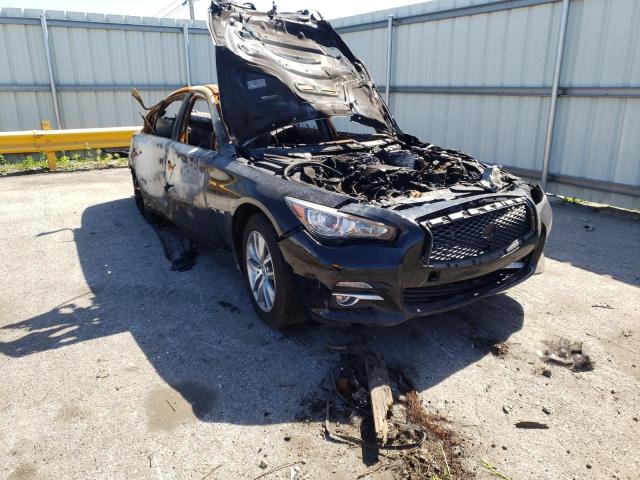Infiniti Q50 base (2016)