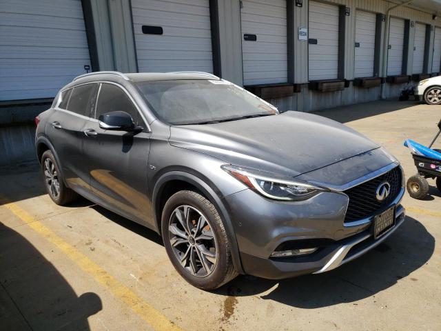 Infiniti Qx30 base (2017)