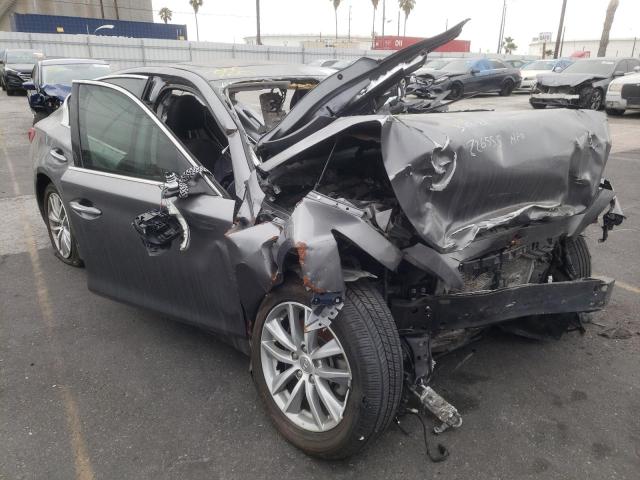 Infiniti Q50 base (2015)