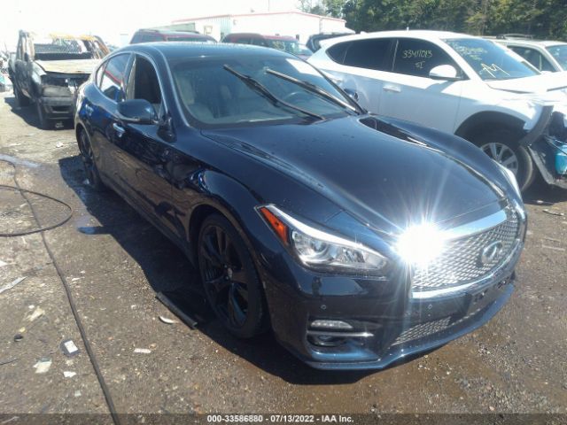 Infiniti Q70 (2015)