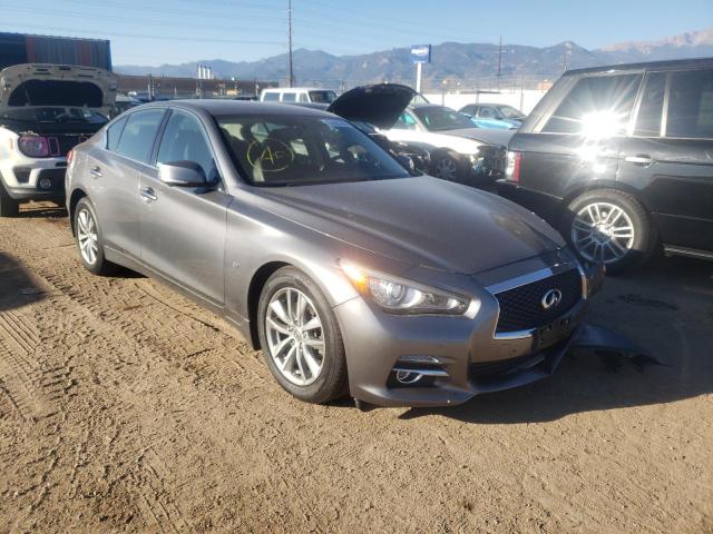 Infiniti Q50 base (2015)