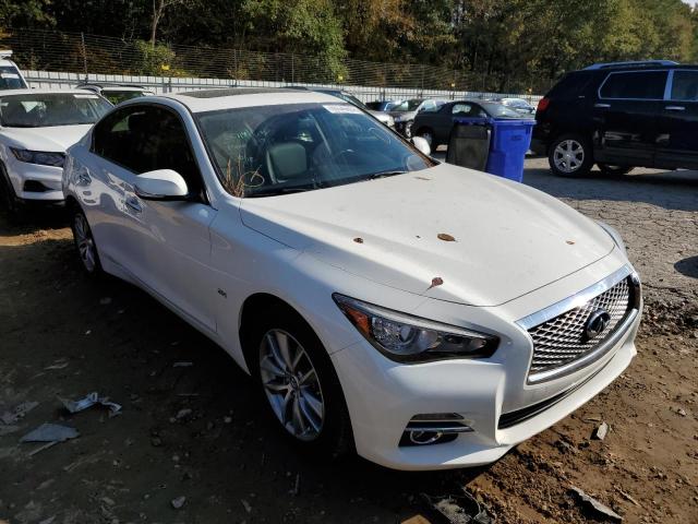 Infiniti Q50 base (2017)