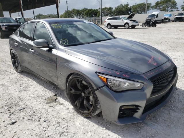 Infiniti Q50 base (2015)