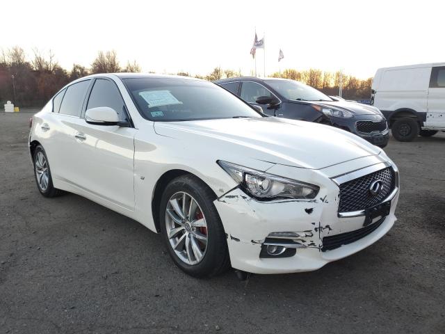 Infiniti Q50 base (2015)
