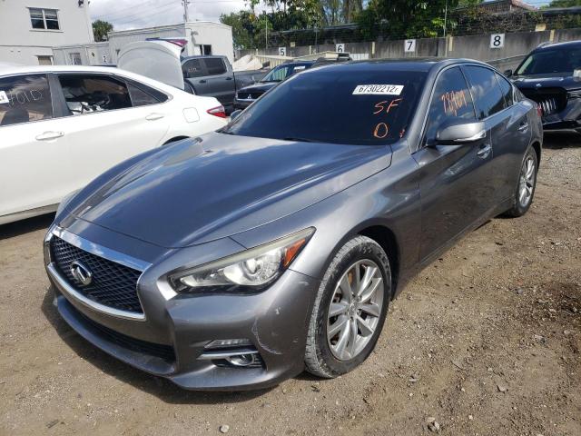 Infiniti Q50 base (2015)