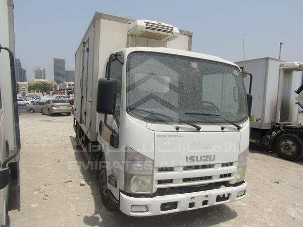 Isuzu Nmr (2011)