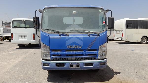 Isuzu Reward np (2015)