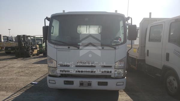 Isuzu Reward np (2015)