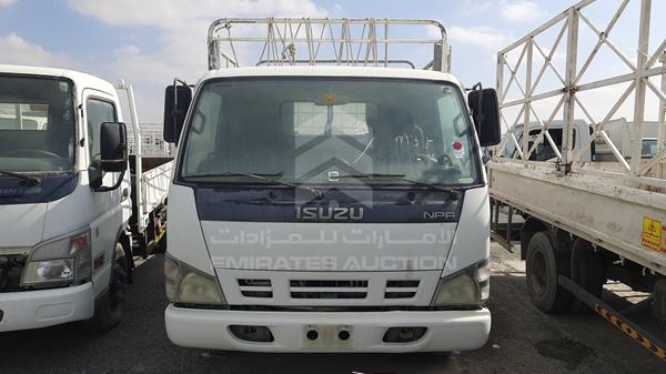 Isuzu Npr (2008)