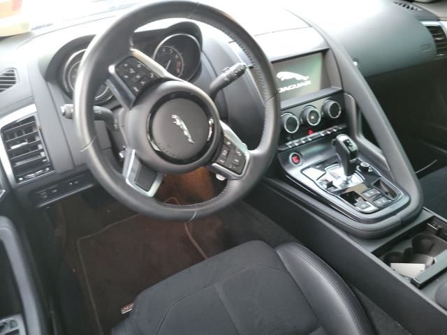 Jaguar F-type 2020