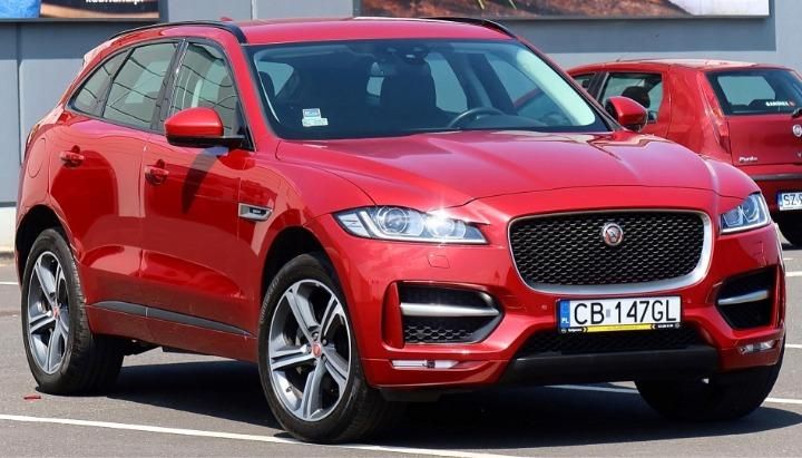Jaguar F-pace suv (2017)