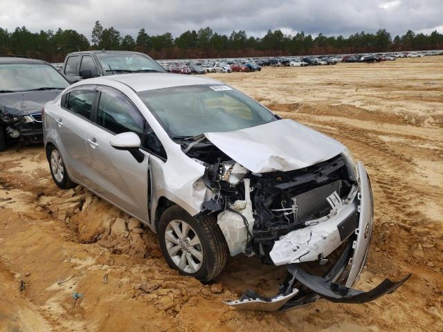 Kia Rio ex (2013)