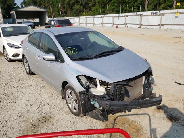 Kia Forte lx (2015)