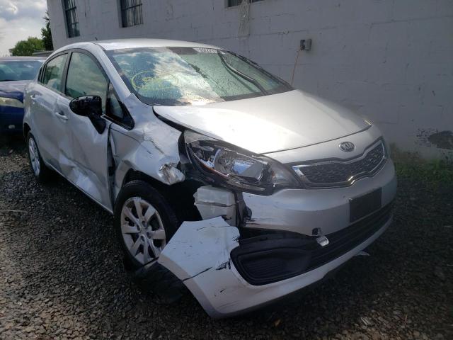 Kia Rio ex (2013)