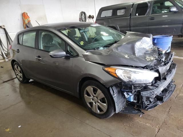 Kia Forte lx (2016)