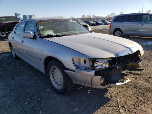 Lincoln Town car e (2002)