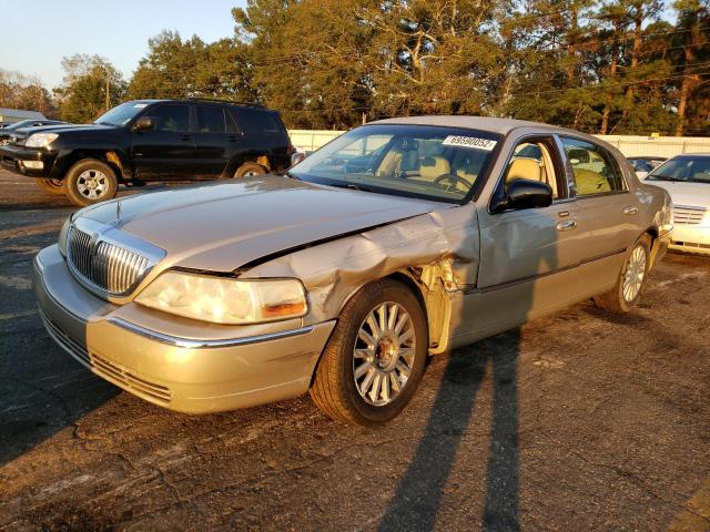 Lincoln Town car e (2004)