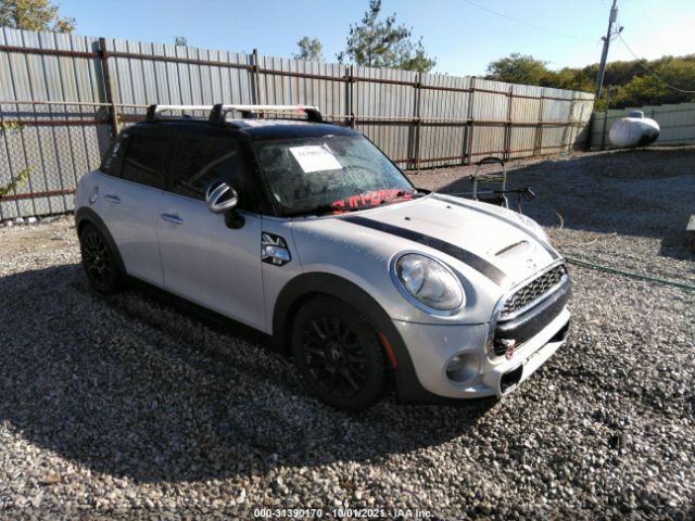 Mini Cooper hardtop 4 door (2015)