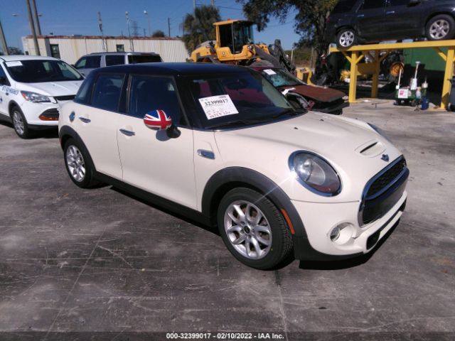 Mini Cooper hardtop 4 door (2015)