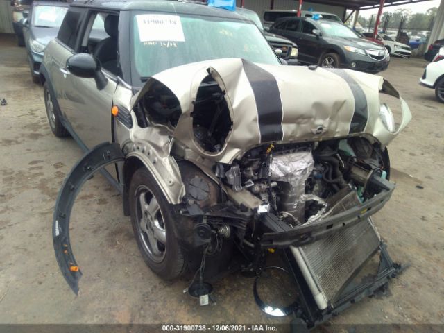 Mini Cooper hardtop (2010)