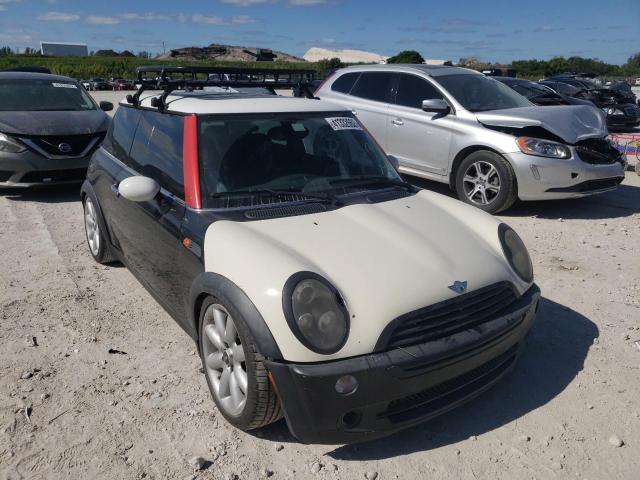 Mini Cooper (2005)