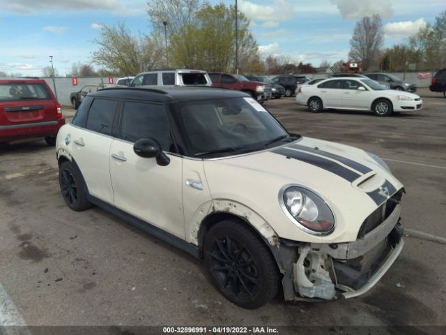 Mini Cooper hardtop 4 door (2016)