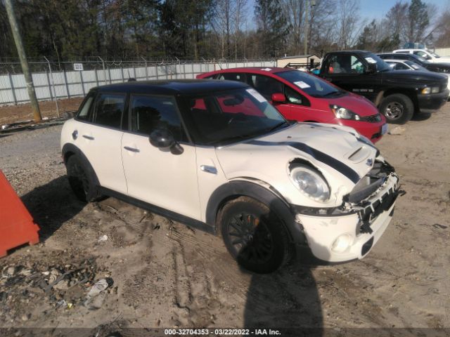 Mini Cooper hardtop 4 door (2015)