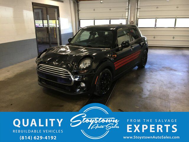 Mini Cooper hardtop 4 door (2016)