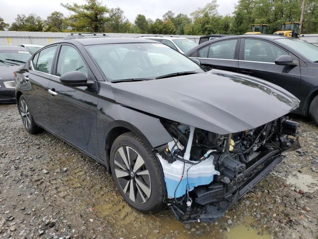 Nissan Altima sv (2021)
